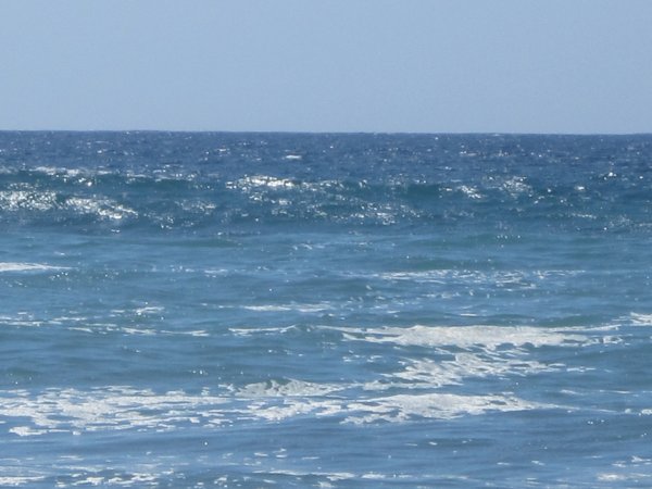 За синее море