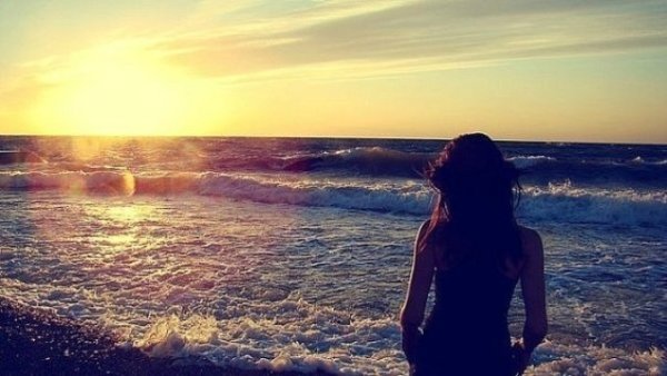 Девушка на закате