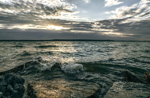 Приморско-Ахтарск море шторм