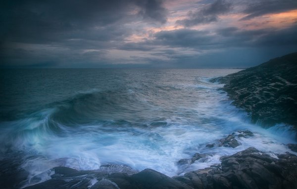 Взволнованное море