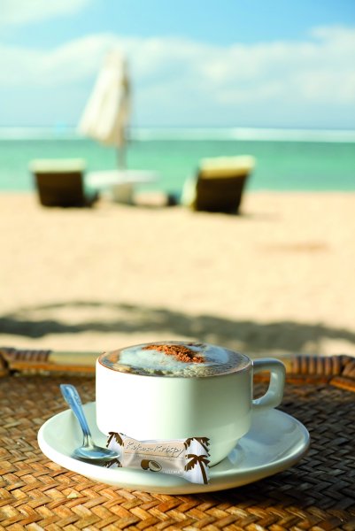 Кофе и море