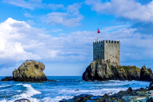 Крепость у моря