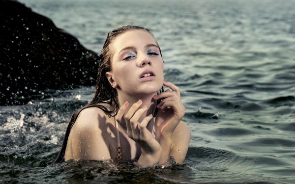 Глаза над морем