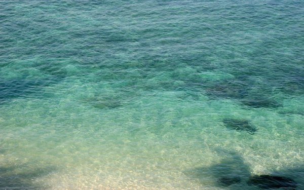 Морская вода сверху