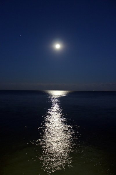 Ночь в море