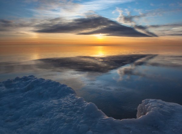 Красивое зимнее море