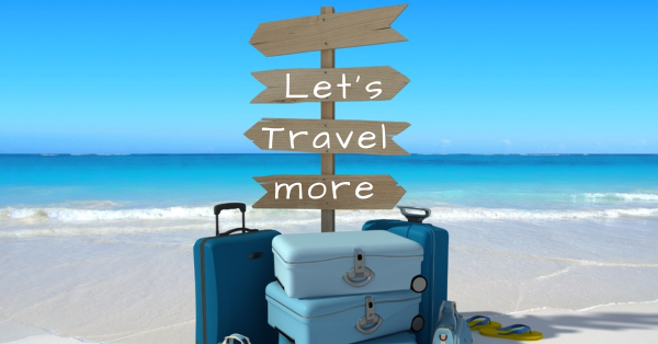 Чемодан на берегу моря