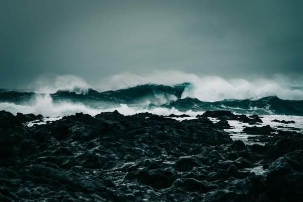 Мрачное море