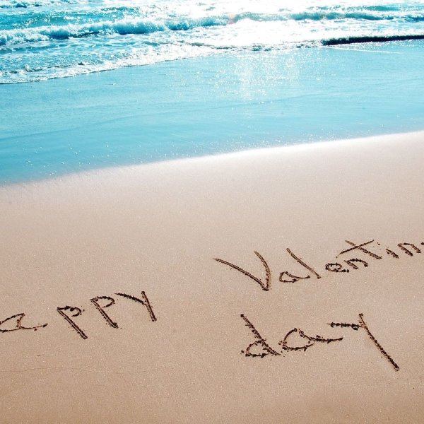 День влюбленных на море