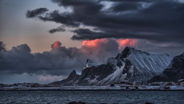 Лофотенские острова Норвегия мрачные