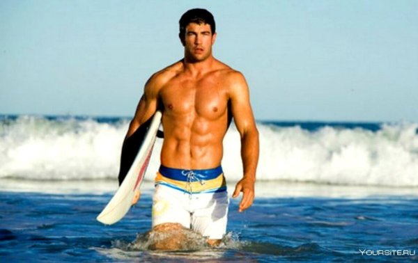 Мужчина на пляже