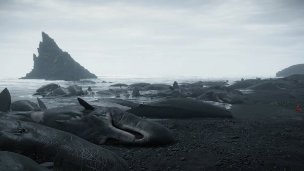 Девушка тонет в воде