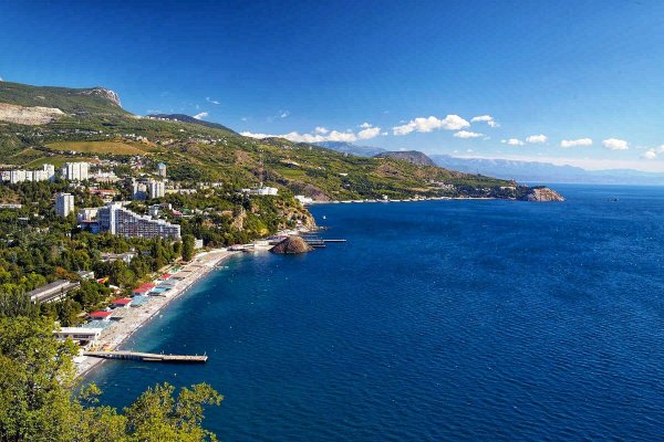 Шторм в Алуште