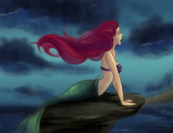 Русалочка Ариель на Камне