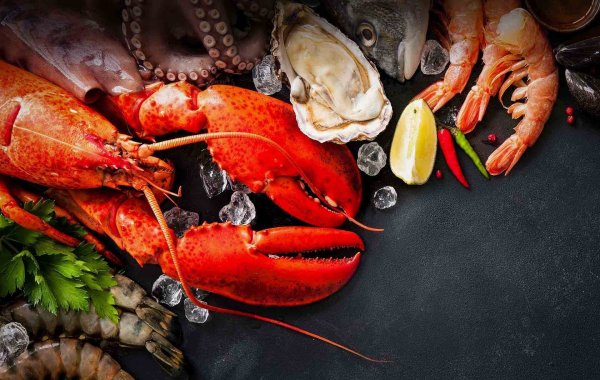 Устрицы и креветки