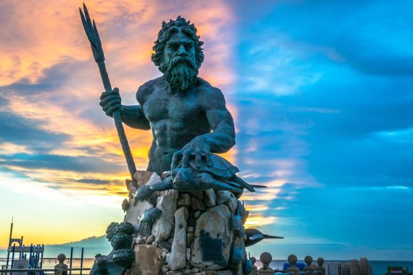 Тритон морской царь