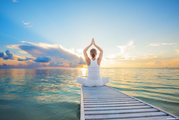 Влюбленные пары на море