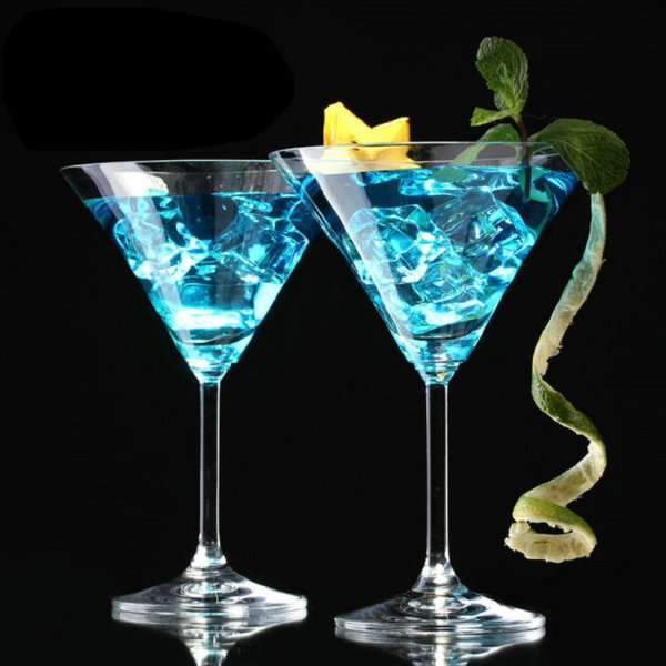 Коктейль голубая Луна (Блю Кюрасао)