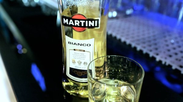 Вермут мартини Бьянко белый