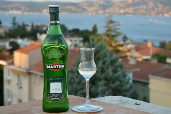Вермут Martini Extra Dry