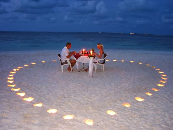 День влюбленных на море