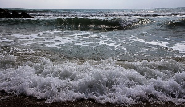 Неспокойное море