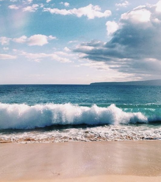 Август море