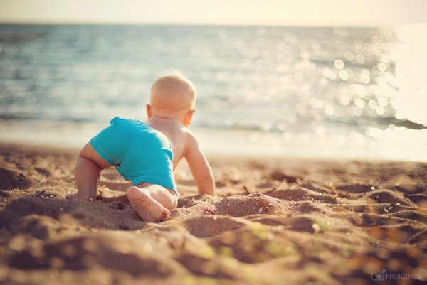 Ребенок со спины