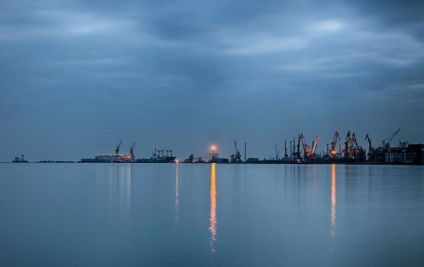 Мариуполь море