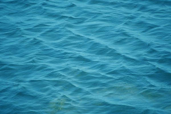 Вода сверху