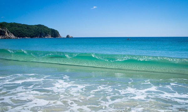 Голубая бухта Приморский край