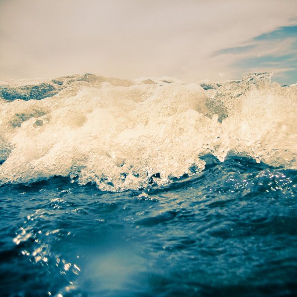 Белая волна