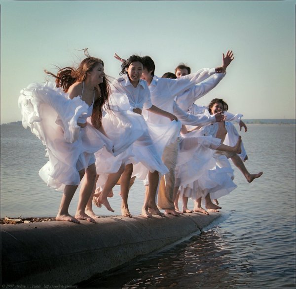 Танцы у моря