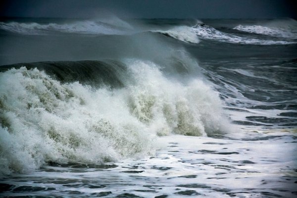 Волны черного моря штормовые