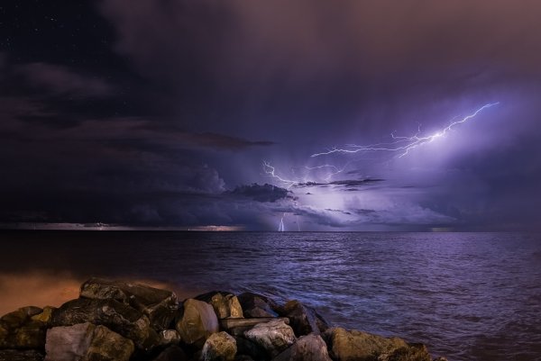 Грозовое море