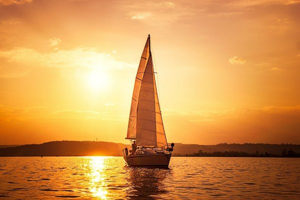 Яхты парусные яхты в Черногорье