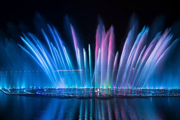 Светомузыкальный фонтан в Грозном