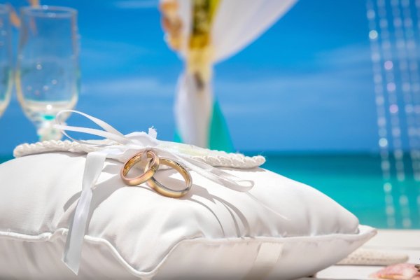 Свадьба на берегу моря