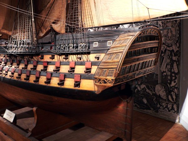 Повелитель морей корабль