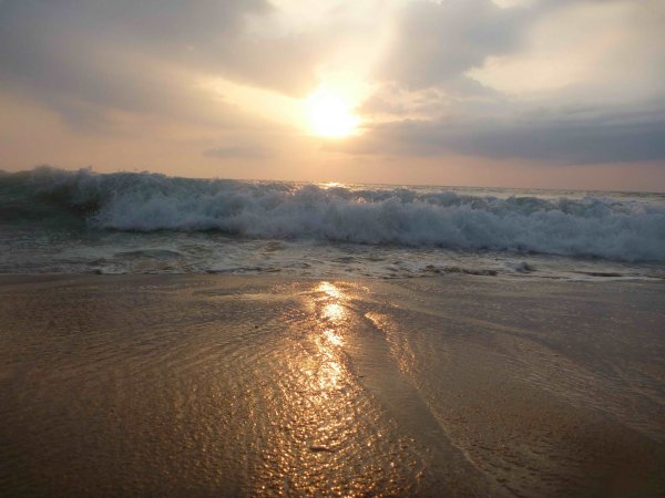 Август море