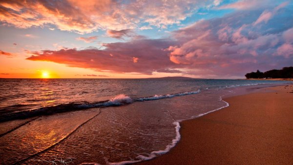 Восход на море