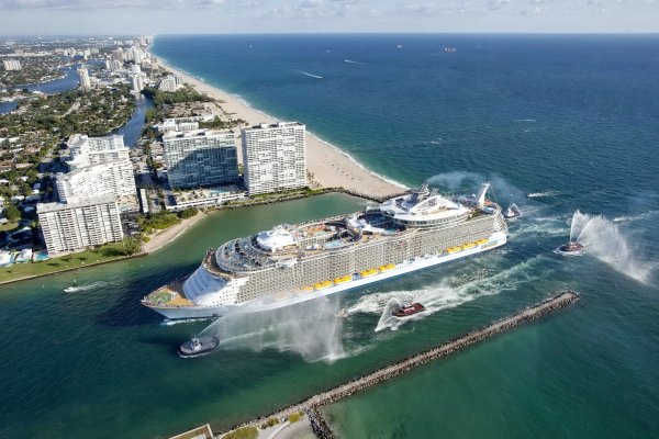 Роял Карибиан Оазис лайнер