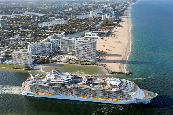 Оазис морей круизный лайнер внутри