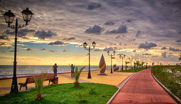 Нижнеимеретинская набережная Адлер