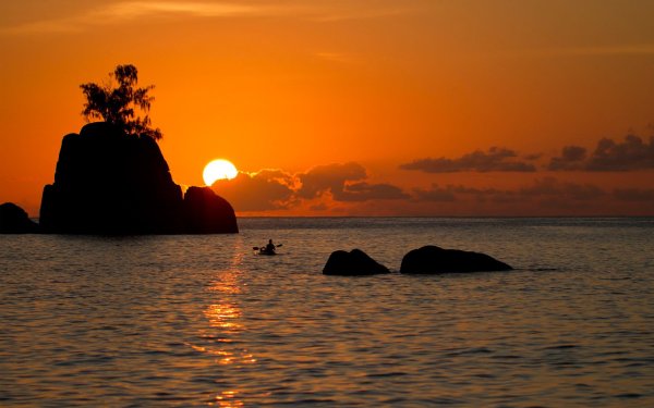 Море закат остров