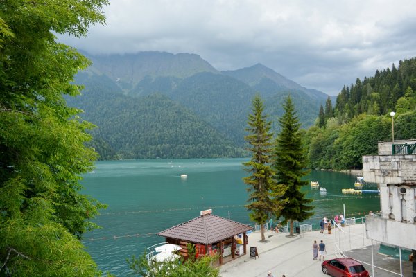 Гостиница на озере Рица Абхазия