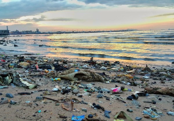 Загрязнение Средиземного моря