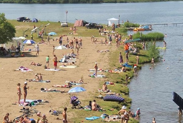 Золотые Пески Инской пляж