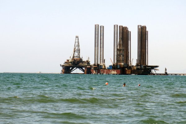 Баку бульвар Каспийское море