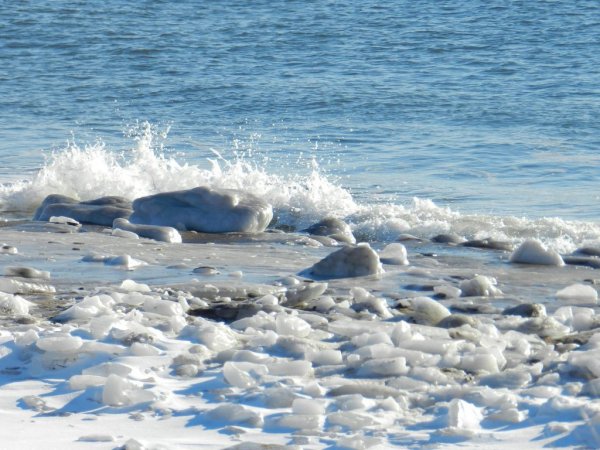 Зимнее черное море